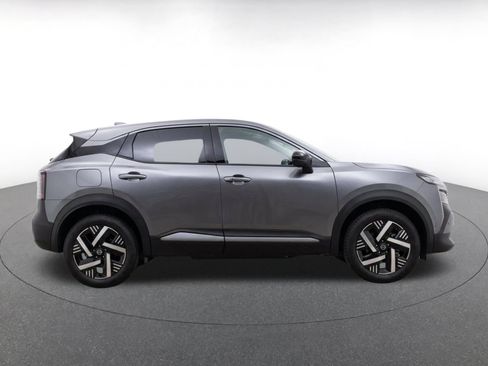 Used 2026 Nissan Kicks SV w/ Cold Weather Package FWD image 10