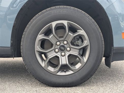 Used 2022 Ford Maverick XLT image 12