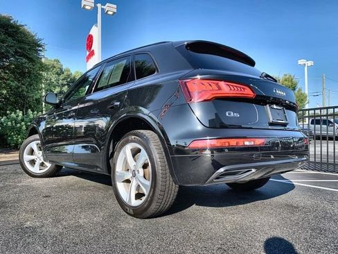 Used 2020 Audi Q5 2.0T Premium w/ Convenience Package AWD/4WD image 6
