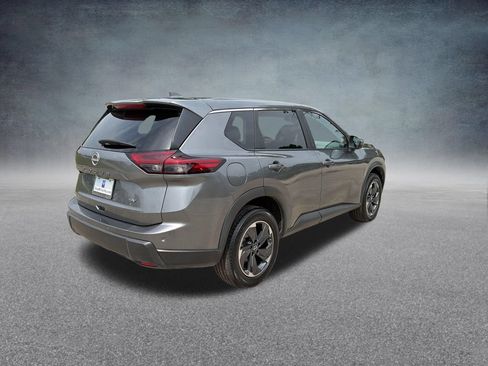 Used 2024 Nissan Rogue SV FWD image 10