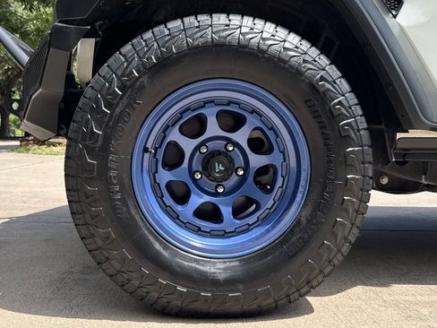 Used 2018 Jeep Wrangler Unlimited Sport AWD/4WD image 8