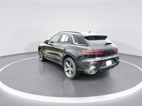 Used 2025 Genesis GV70 3.5T Sport w/ Sport Prestige Package image 6