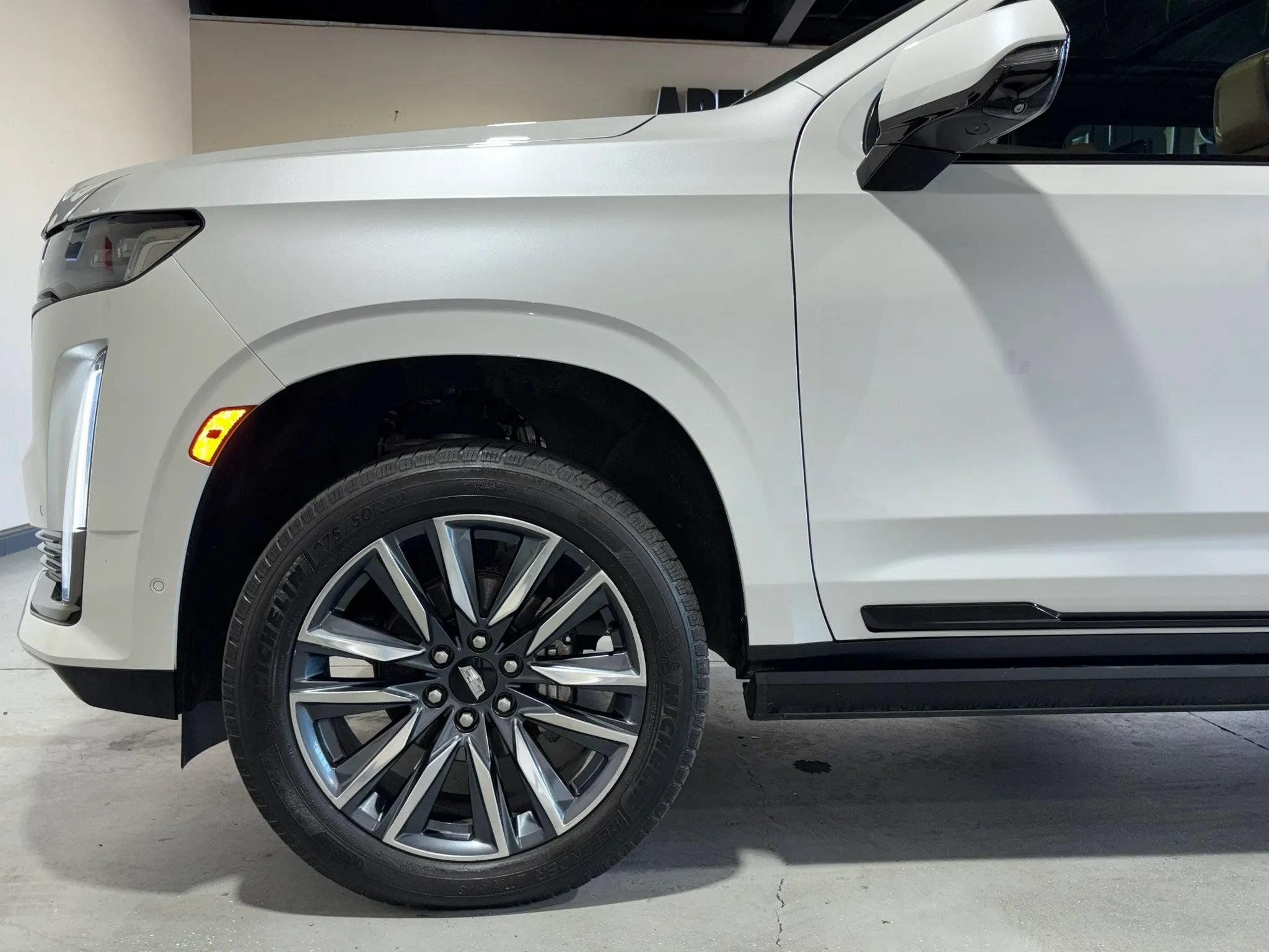 Used 2021 Cadillac Escalade ESV Sport w/ Driver Assist Tech Package AWD/4WD image 23