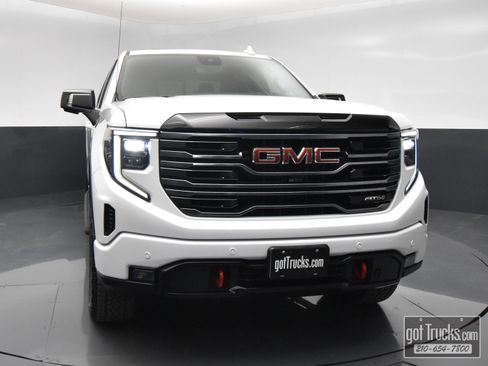 Used 2026 GMC Sierra 1500 AT4 w/ AT4 Premium Package AWD/4WD image 50