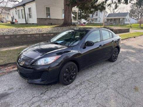 Used 2013 MAZDA MAZDA3 i Sport image 2
