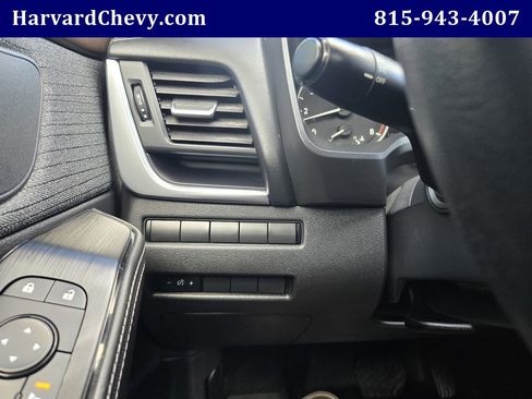 Used 2021 Nissan Rogue S image 19