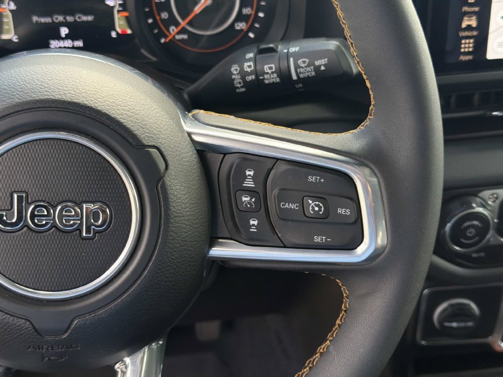 Used 2024 Jeep Wrangler Unlimited Sahara w/ Technology Group AWD/4WD image 23