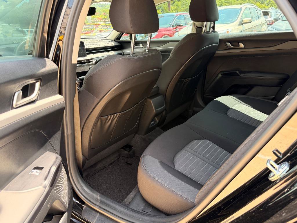 Used 2025 Kia K5 LXS FWD image 6