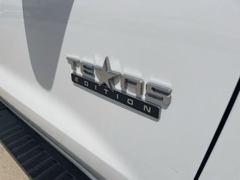 Used 2020 Chevrolet Silverado 1500 RST w/ Texas Edition RWD image 8