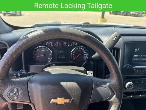 Used 2018 Chevrolet Silverado 1500 Custom w/ Custom Value Package AWD/4WD image 26