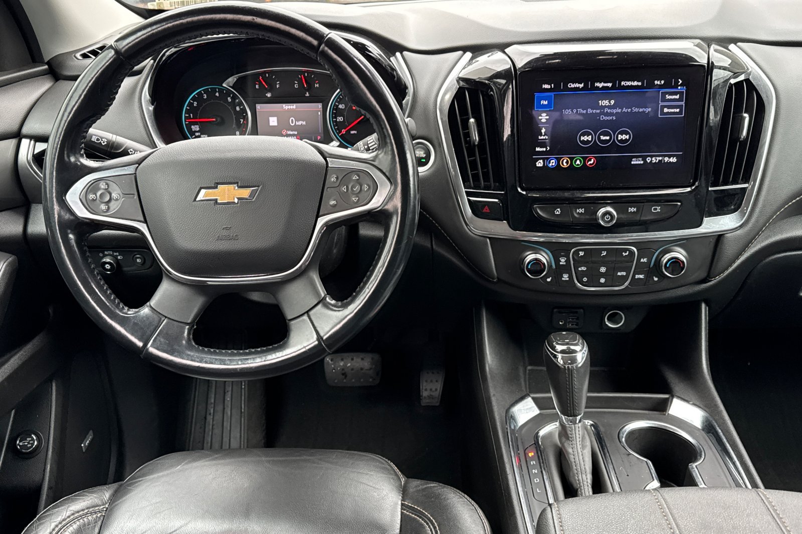 Used 2020 Chevrolet Traverse LT w/ LT Premium Package AWD/4WD image 14