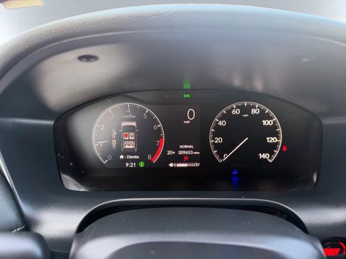 Used 2023 Honda HR-V EX-L image 5