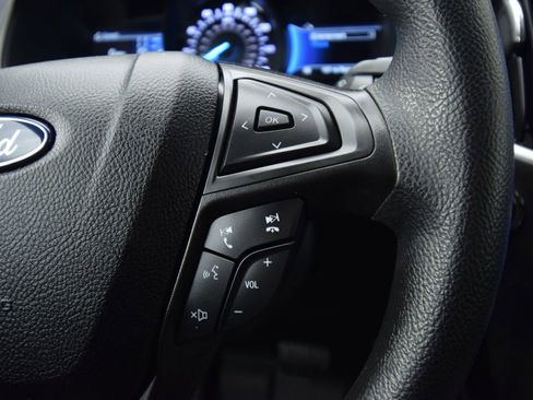 Used 2022 Ford Edge SE image 30