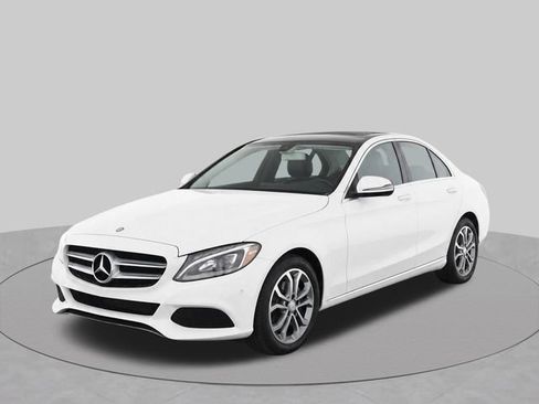 Used 2015 Mercedes-Benz C 300 4MATIC Sedan image 2
