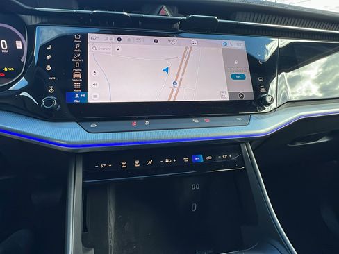 Used 2024 Jeep Wagoneer Launch Edition image 33