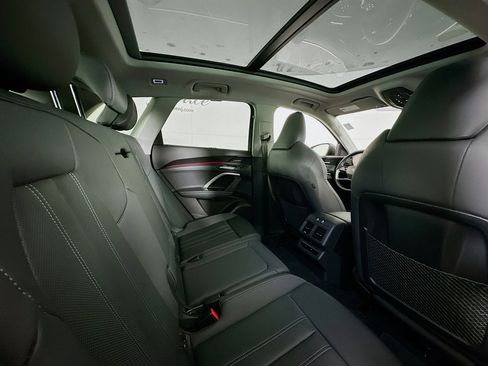 Used 2025 Audi Q5 Premium Plus w/ Premium Plus image 29