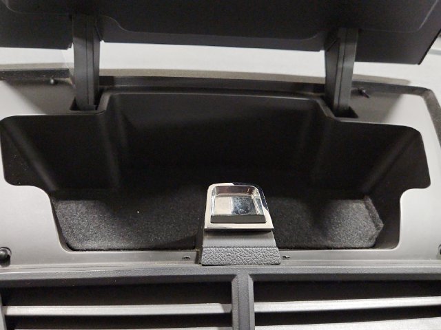 Used 2012 Chevrolet Traverse LT w/ All-Star Edition AWD/4WD image 33