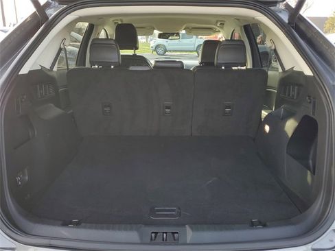 Certified 2024 Ford Edge SEL w/ Convenience Package image 8