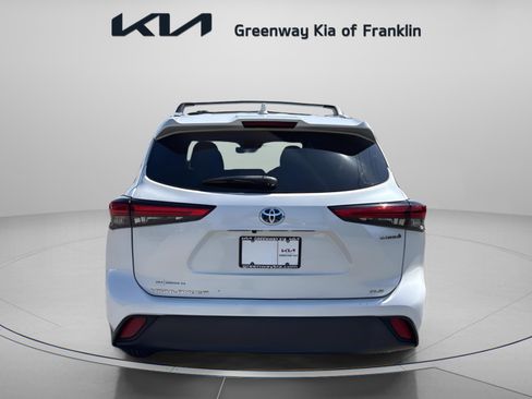 Used 2023 Toyota Highlander Bronze Edition AWD/4WD image 6