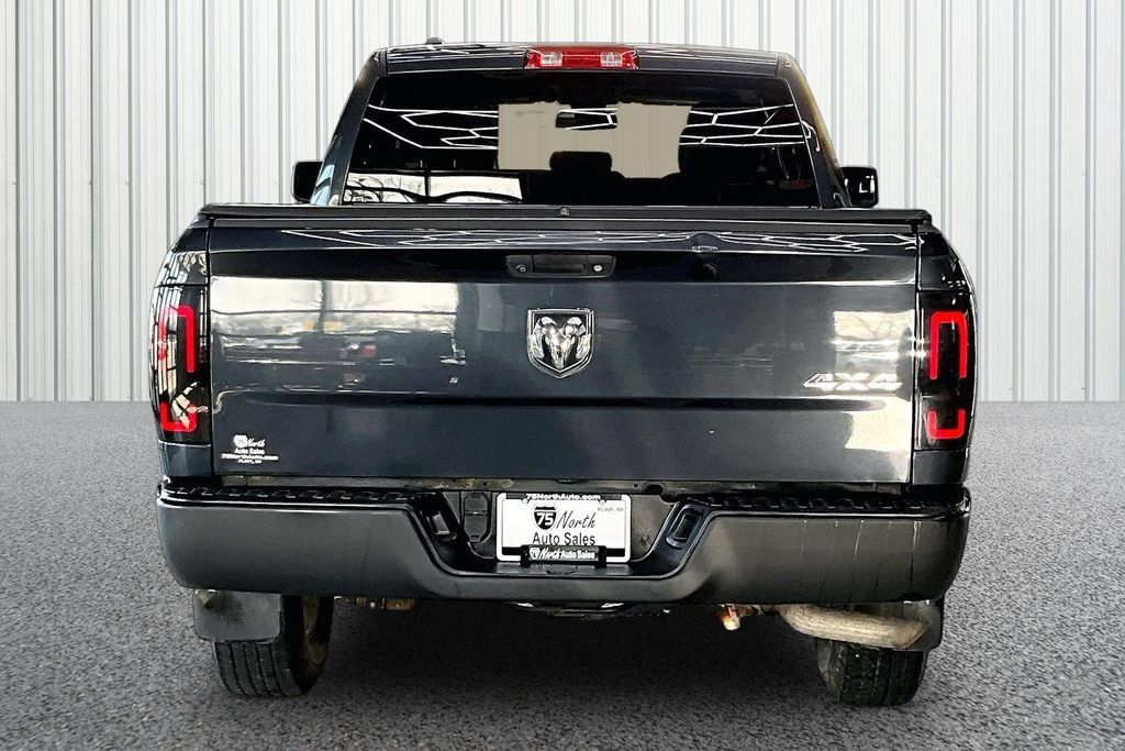 Used 2018 RAM 1500 Express AWD/4WD image 5