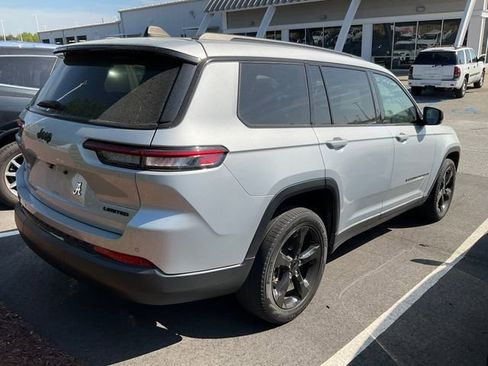 Used 2023 Jeep Grand Cherokee L Limited w/ Black Appearance Package image 5