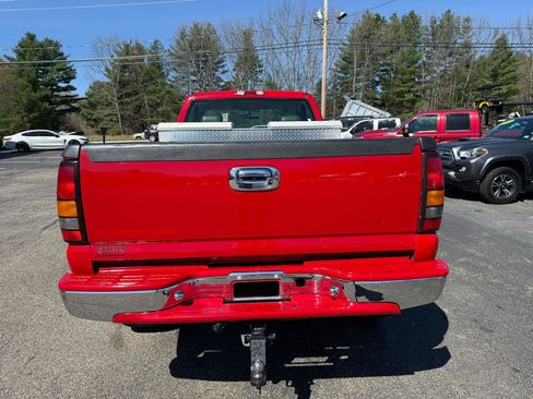 Used 2005 GMC Sierra 3500 W/T w/ Snow Plow Prep Package AWD/4WD image 12