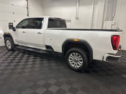 Used 2022 GMC Sierra 3500 Denali image 6