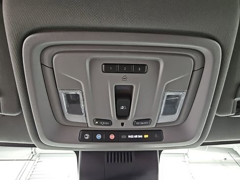 Used 2022 GMC Sierra 1500 SLT w/ SLT Premium Plus Package image 25