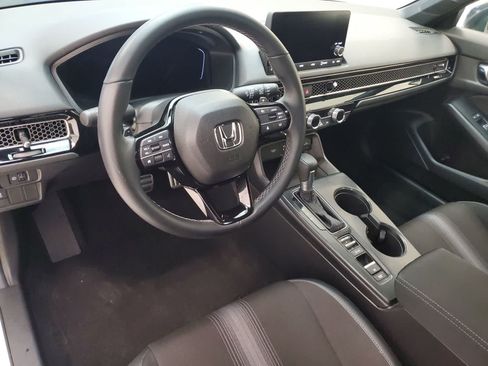 Certified 2025 Honda Civic Sport image 17