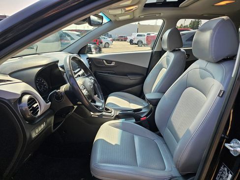 Used 2021 Hyundai Kona Limited AWD/4WD image 19