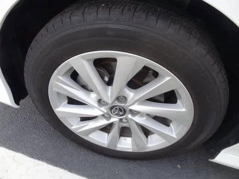 Used 2022 Toyota Camry LE image 14