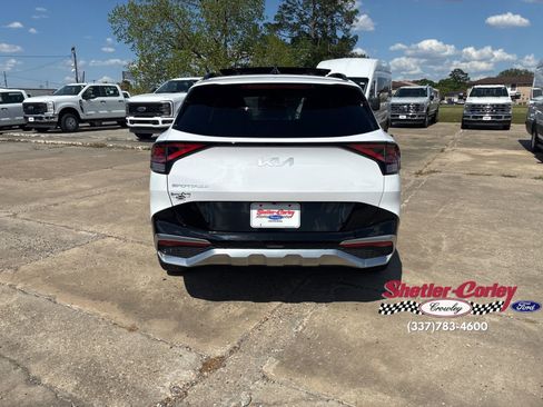 Used 2024 Kia Sportage SX image 9