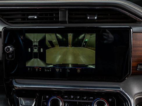 Used 2024 GMC Sierra 2500 Denali Ultimate w/ Max Trailering Package image 25