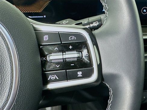 Certified 2025 Kia Sorento X-Line EX image 11