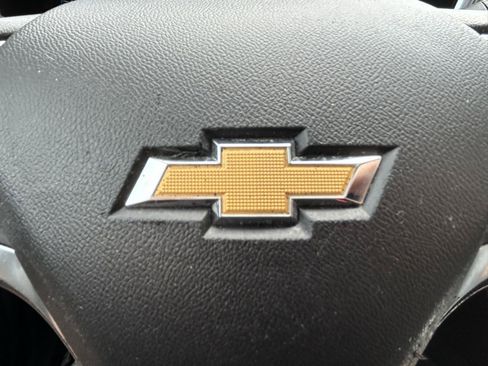 Used 2018 Chevrolet Equinox LS FWD image 20