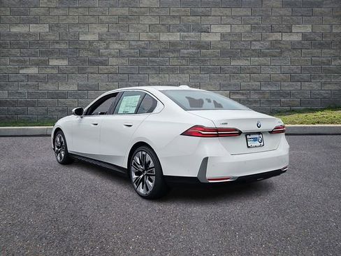 New 2026 BMW 530i xDrive AWD/4WD image 5