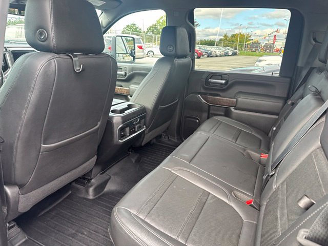 Used 2020 GMC Sierra 2500 Denali w/ Gooseneck/5TH Wheel Package AWD/4WD image 18