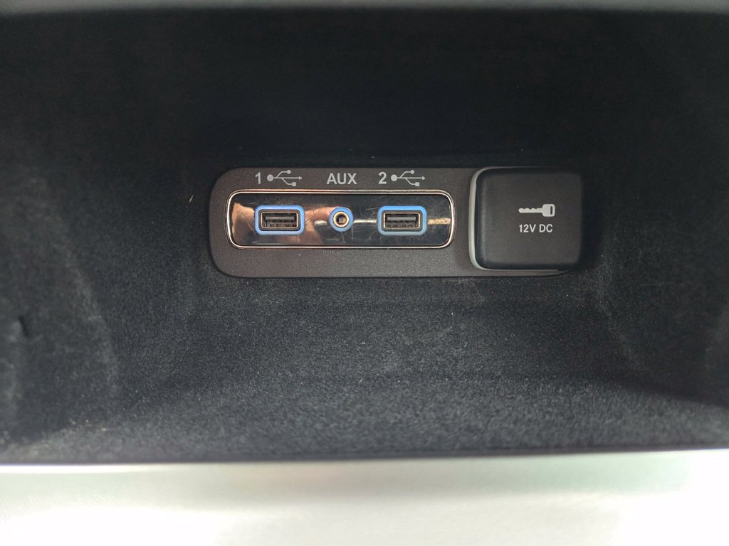 Used 2019 Jeep Grand Cherokee Altitude RWD image 32