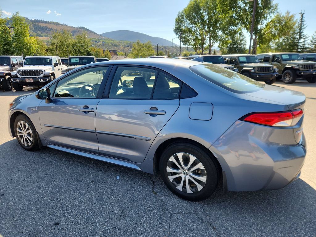 Used 2020 Toyota Corolla LE w/ Body Protection Package FWD image 3