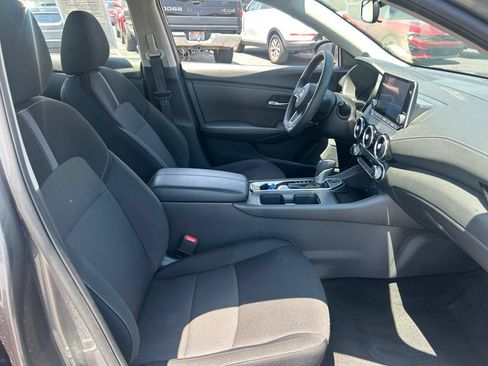Used 2025 Nissan Sentra SV FWD image 32