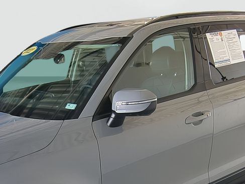 Used 2022 Kia Telluride EX w/ EX Premium Package image 8