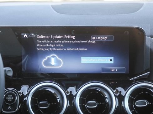 New 2026 Mercedes-Benz GLA 250 4MATIC image 12
