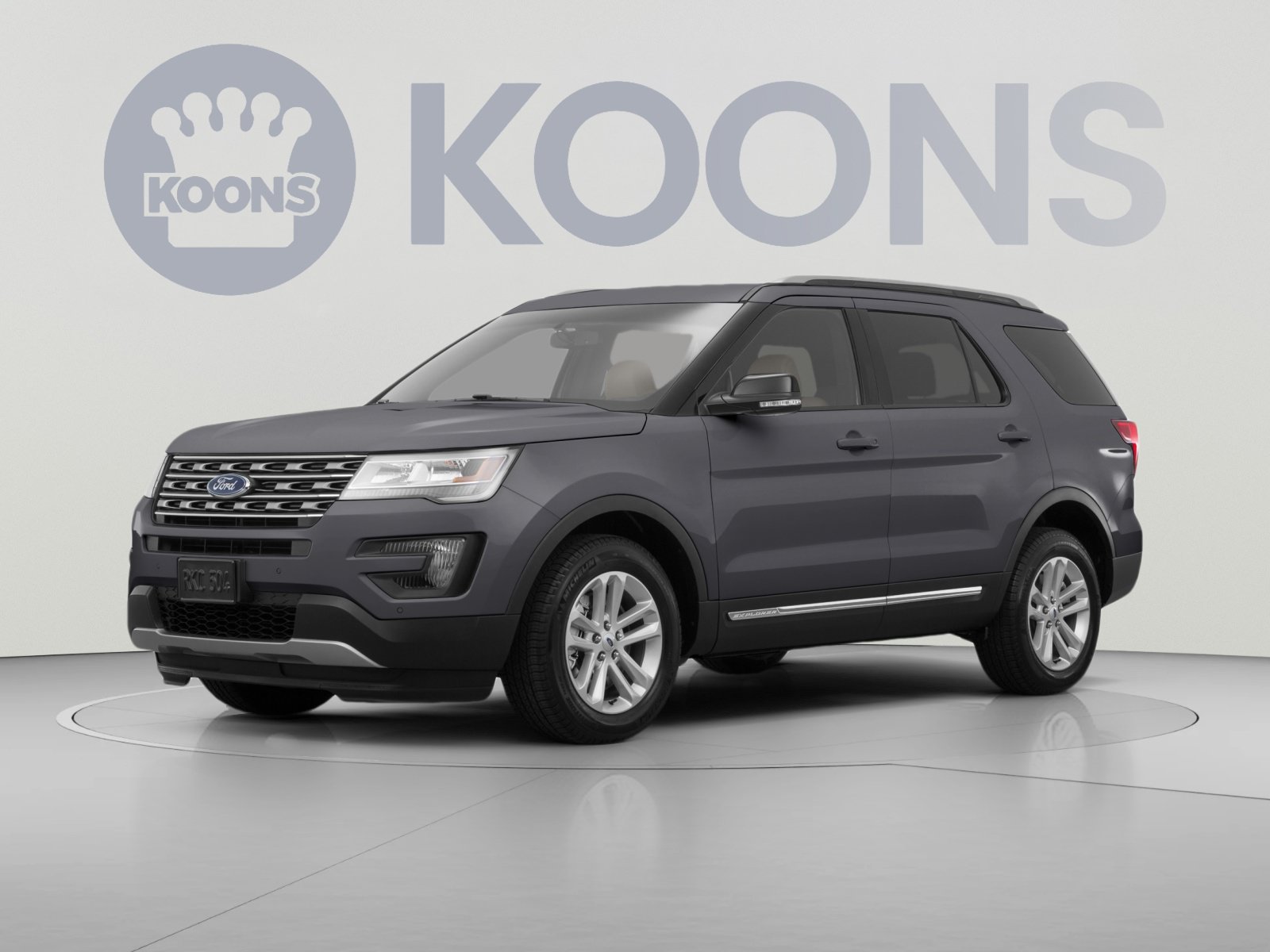 Used 2018 Ford Explorer XLT w/ Equipment Group 202A AWD/4WD image 1