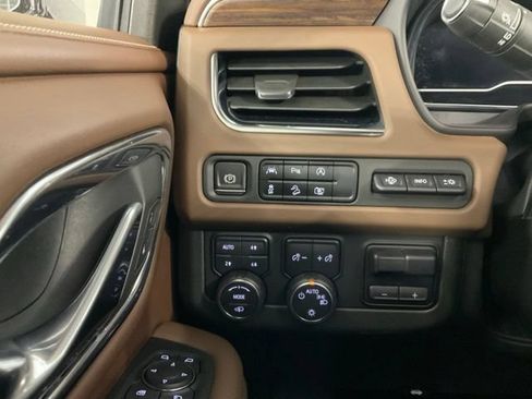 Used 2023 Chevrolet Tahoe High Country AWD/4WD image 21