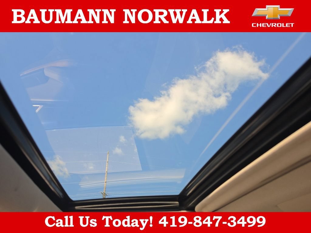 Used 2017 GMC Yukon XL Denali w/ Open Road Package AWD/4WD image 56