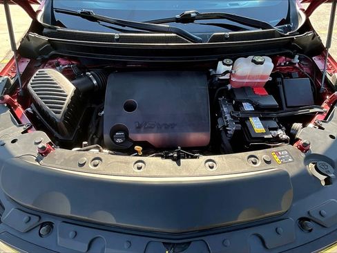 Used 2023 Buick Enclave Essence w/ Sport Touring Edition image 10