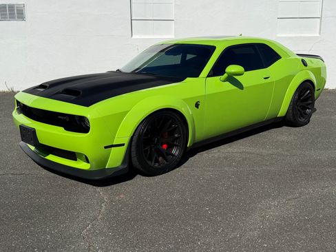 Used 2019 Dodge Challenger SRT Hellcat RWD image 1
