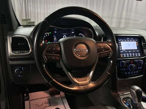 Used 2021 Jeep Grand Cherokee Laredo X AWD/4WD image 15