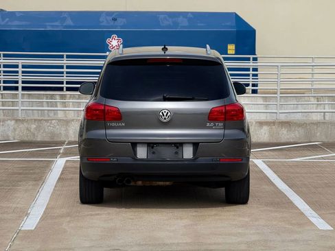 Used 2014 Volkswagen Tiguan S AWD/4WD image 6
