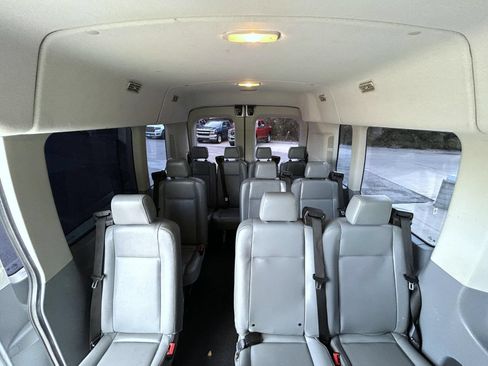 Used 2018 Ford Transit 350 XL RWD image 19